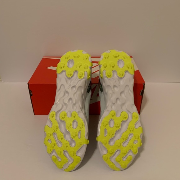 New Nike React 55 SE - Picture 4 of 5